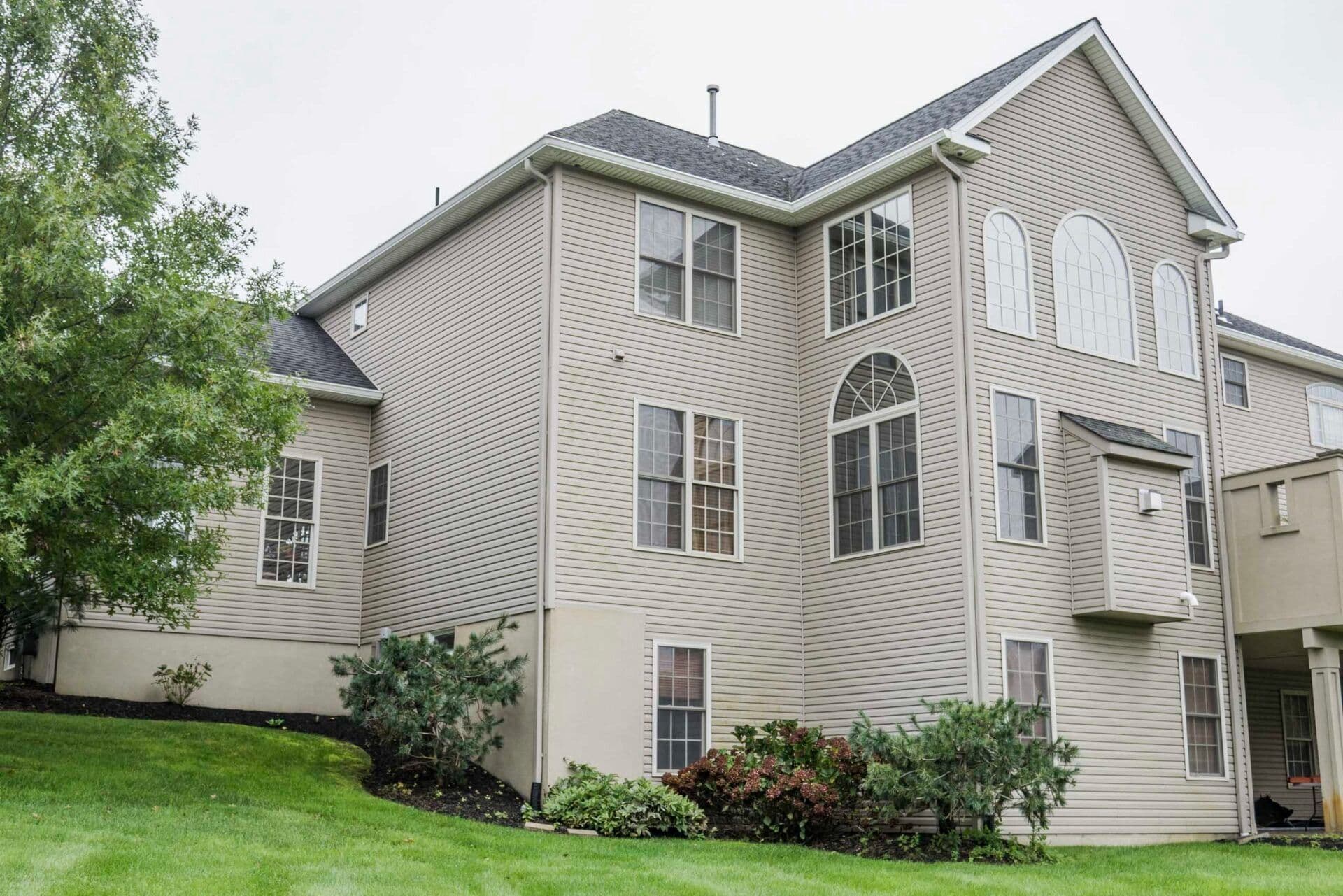 Cruz-103-Tesoro-Ln-Mulica-Hill-NJ