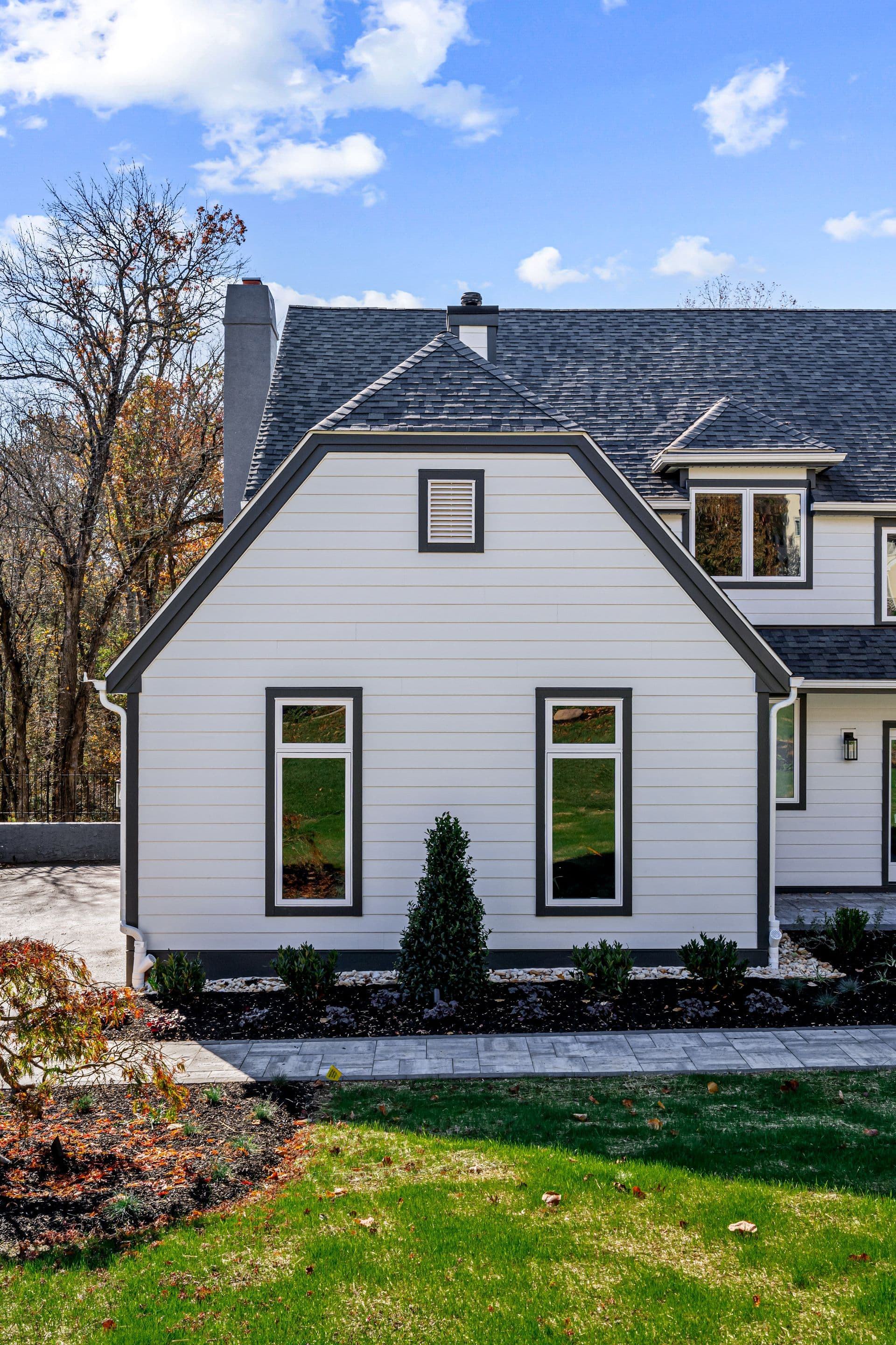 windows_brittany-lane_bryn-mawr-pa